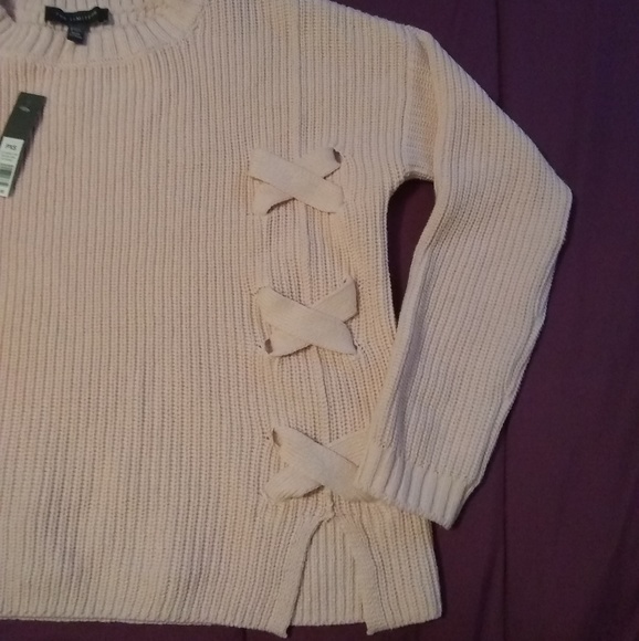 NWT The Limited Pale Pink Semi-Cropped Sweater - Picture 3 of 8
